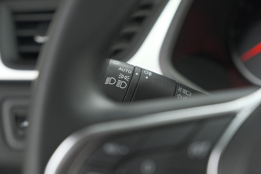 Renault Captur TCe 90 Business Zen | Parkeersensoren | Stoelverwarming | Navigatie | Apple Carplay