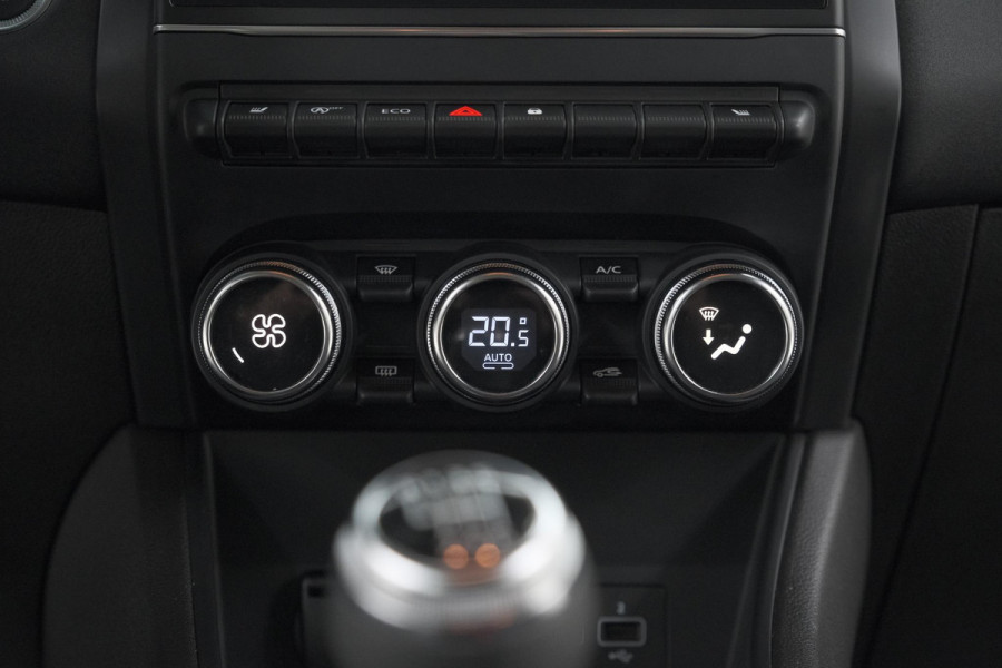 Renault Captur TCe 90 Business Zen | Parkeersensoren | Stoelverwarming | Navigatie | Apple Carplay