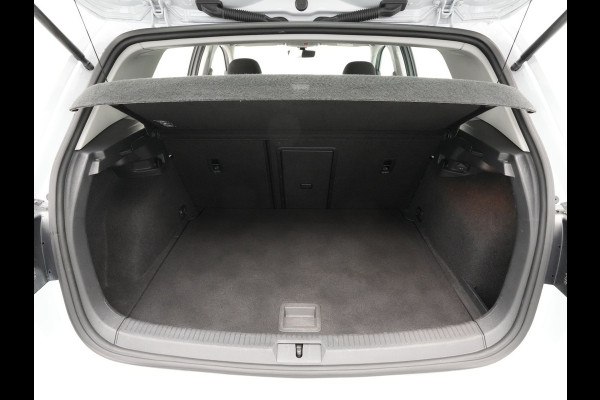 Volkswagen e-Golf e-Golf 136pk Navigatie Acc Pdc Led Carplay 34 Halsteren