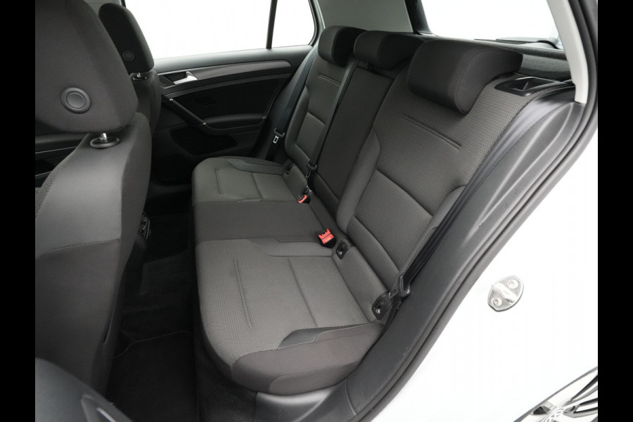 Volkswagen e-Golf e-Golf 136pk Navigatie Acc Pdc Led Carplay 34 Halsteren