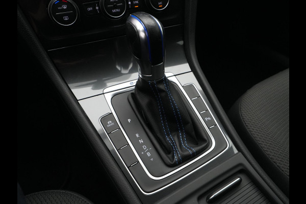 Volkswagen e-Golf e-Golf 136pk Navigatie Acc Pdc Led Carplay 34 Halsteren