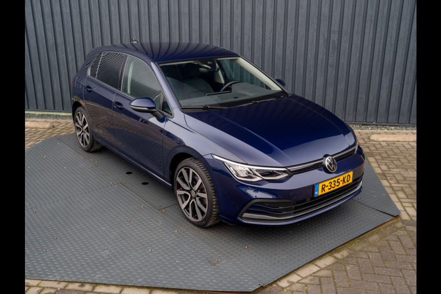 Volkswagen Golf 1.5 TSI Life Business | Keyless | Camera | Stoelverw. | Prijs Rijklaar!!