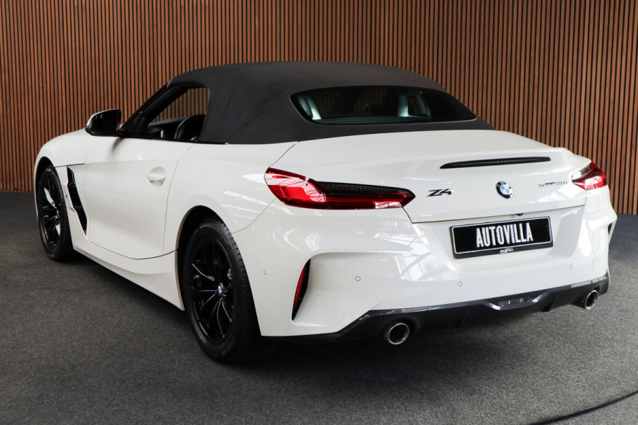 BMW Z4 Roadster sDrive30i High Exe M-pakket HUD Leer Camera PDC Stoelverwarming Stuurverwarming Memory seats LM velgen