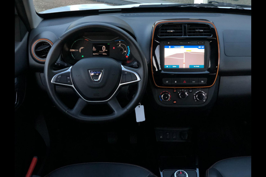 Dacia Spring Comfort Plus (Orange Pack) 27 kWh | Navi, Leder, Airco, Carplay/Android, Cruise, Camera| Dealeronderhouden |