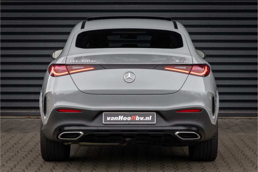 Mercedes-Benz GLC Coupé 300de 4MATIC AMG Line Alpingrau - Luchtvering