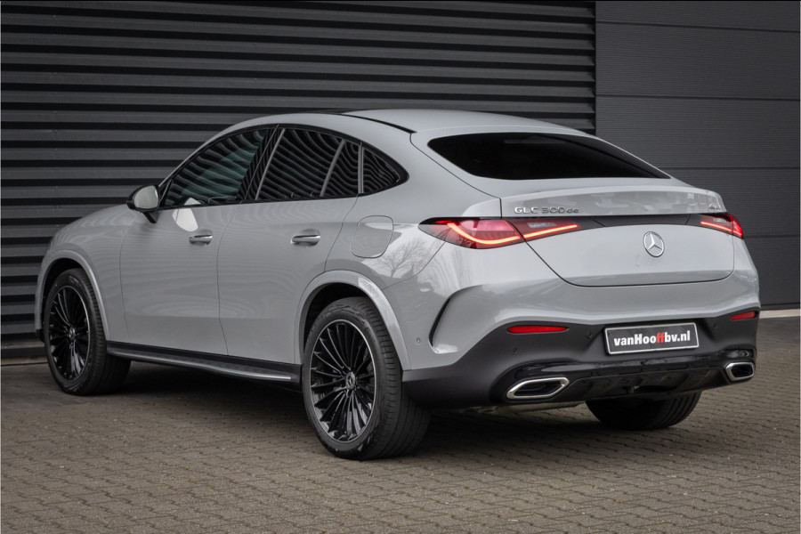 Mercedes-Benz GLC Coupé 300de 4MATIC AMG Line Alpingrau - Luchtvering