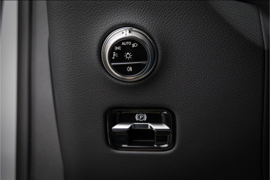 Mercedes-Benz GLC Coupé 300de 4MATIC AMG Line Alpingrau - Luchtvering