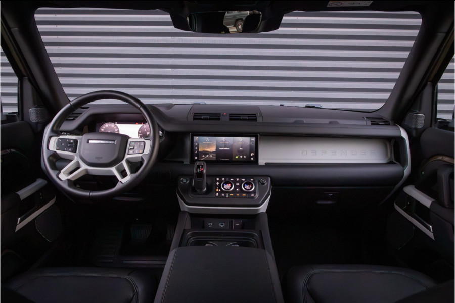 Land Rover Defender 110 3.0 D250 S Grijs kenteken - Standkachel