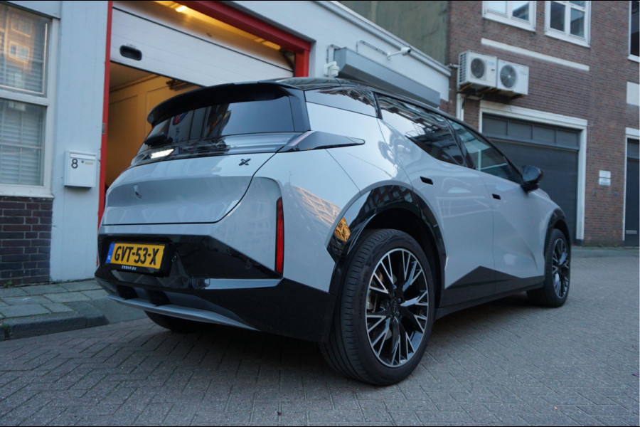 ZEEKR X AWD Privilege 69 kWh | 429pk | 0-100 3.8sec | Full Options | Panoramadak | Head Up Display | Sfeerverlichting | Leer | Electr stoelen + memory + massage + koeling + verwarming