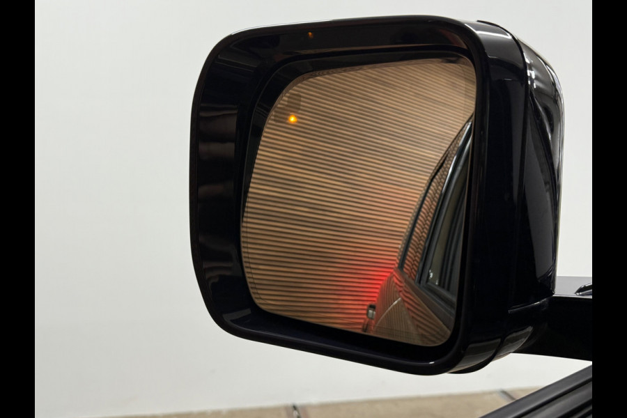 Land Rover Defender 110 2.0 D240 110 SE | Pano | Leer | Trekhaak | Memory | 360° Camera | Meridian | Luchtvering