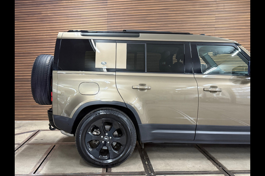 Land Rover Defender 110 2.0 D240 110 SE | Pano | Leer | Trekhaak | Memory | 360° Camera | Meridian | Luchtvering