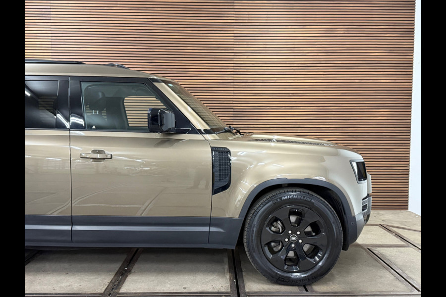 Land Rover Defender 110 2.0 D240 110 SE | Pano | Leer | Trekhaak | Memory | 360° Camera | Meridian | Luchtvering