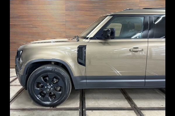 Land Rover Defender 110 2.0 D240 110 SE | Pano | Leer | Trekhaak | Memory | 360° Camera | Meridian | Luchtvering