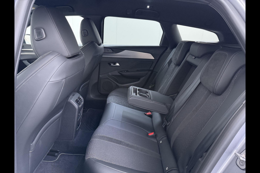 Peugeot 308 1.6 Plug-in Hybrid 225 GT VAN: €33.900,- VOOR: €28.877,- UW EINDEJAARSVOORDEEL: €4.023,- |FOCAL AUDIO | ELEK. ACHTERKLEP| ADAP. CRUISE| 360 CAMERA| DODE HOEK SENSOR|
