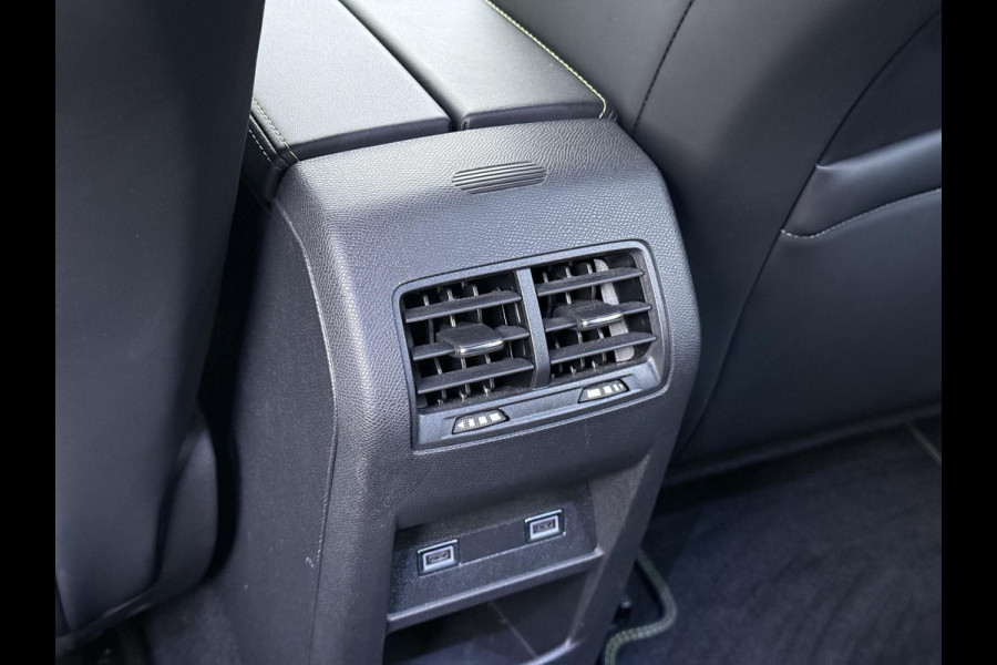 Peugeot 308 1.6 Plug-in Hybrid 225 GT VAN: €33.900,- VOOR: €28.877,- UW EINDEJAARSVOORDEEL: €4.023,- |FOCAL AUDIO | ELEK. ACHTERKLEP| ADAP. CRUISE| 360 CAMERA| DODE HOEK SENSOR|