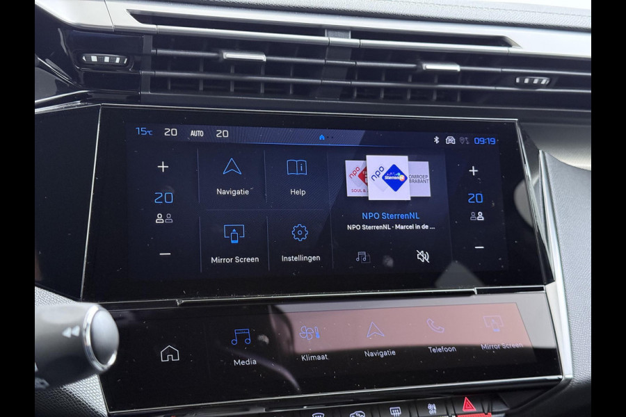 Peugeot 308 1.6 Plug-in Hybrid 225 GT VAN: €33.900,- VOOR: €28.877,- UW EINDEJAARSVOORDEEL: €4.023,- |FOCAL AUDIO | ELEK. ACHTERKLEP| ADAP. CRUISE| 360 CAMERA| DODE HOEK SENSOR|