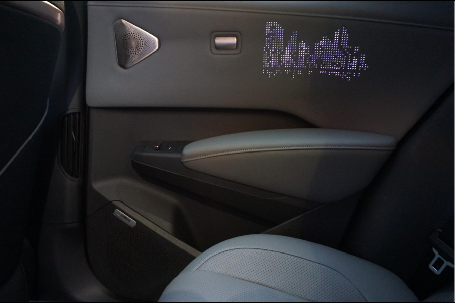 Volvo EX30 ZEEKR X AWD Privilege | 429pk | 0-100 3.8sec | Full Options | Panoramadak | Head Up Display | Sfeerverlichting | Leer | Electr stoelen + memory + massage + koeling + verwarming