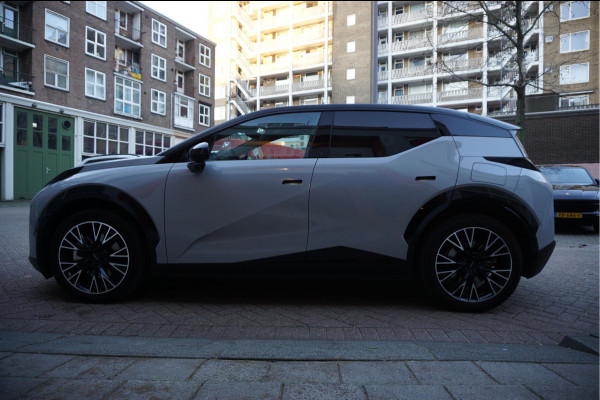 Volvo EX30 ZEEKR X AWD Privilege | 429pk | 0-100 3.8sec | Full Options | Panoramadak | Head Up Display | Sfeerverlichting | Leer | Electr stoelen + memory + massage + koeling + verwarming