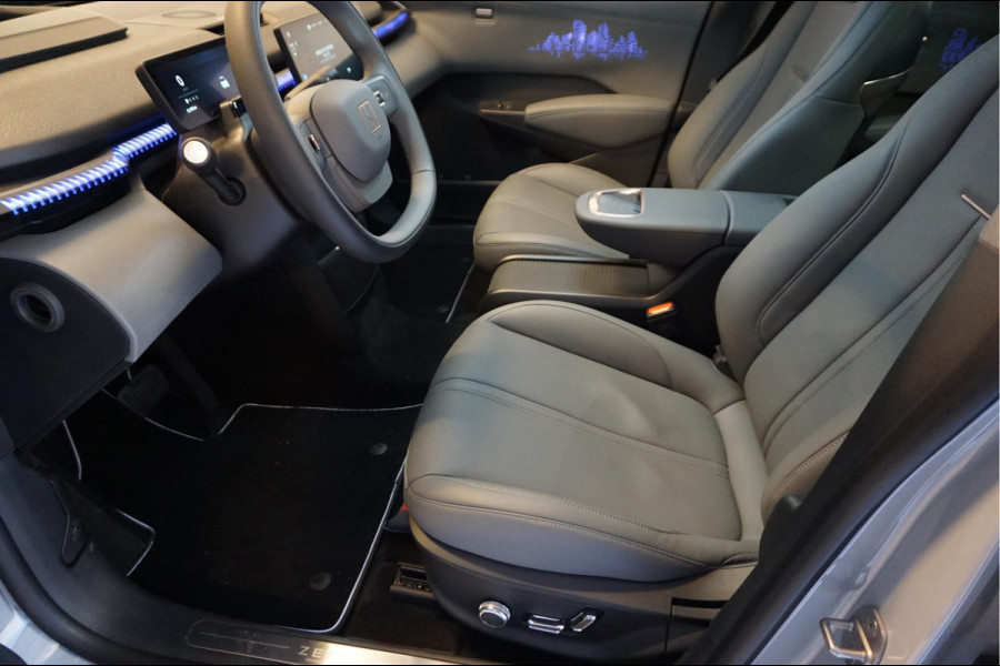 Volvo EX30 ZEEKR X AWD Privilege | 429pk | 0-100 3.8sec | Full Options | Panoramadak | Head Up Display | Sfeerverlichting | Leer | Electr stoelen + memory + massage + koeling + verwarming