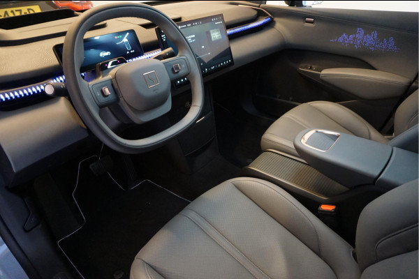 Volvo EX30 ZEEKR X AWD Privilege | 429pk | 0-100 3.8sec | Full Options | Panoramadak | Head Up Display | Sfeerverlichting | Leer | Electr stoelen + memory + massage + koeling + verwarming