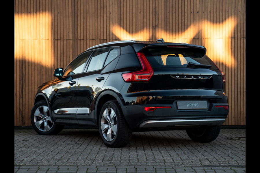 Volvo XC40 2.0 T4 Momentum | Pano-dak | Elektr. stoelen | Stoelverwarming | Camera