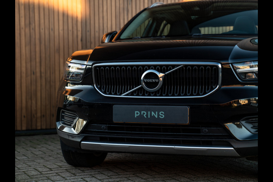 Volvo XC40 2.0 T4 Momentum | Pano-dak | Elektr. stoelen | Stoelverwarming | Camera