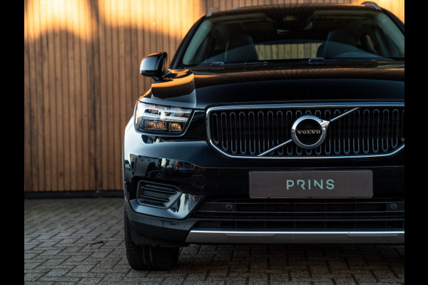 Volvo XC40 2.0 T4 Momentum | Pano-dak | Elektr. stoelen | Stoelverwarming | Camera