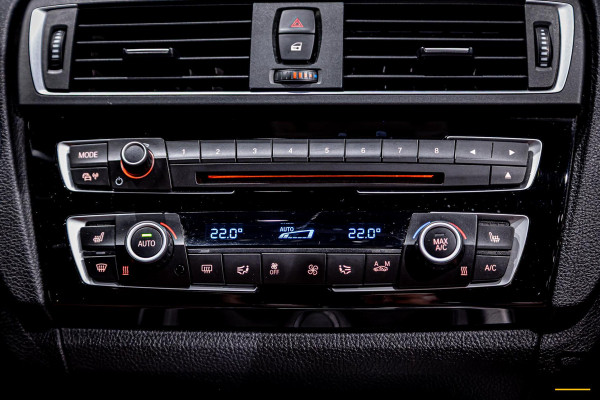 BMW 2 Serie Cabrio 218i High Executive|NAP|Leder|Dealer ond|