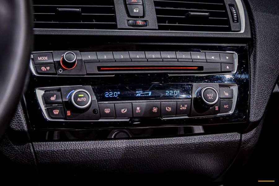 BMW 2 Serie Cabrio 218i High Executive|NAP|Leder|Dealer ond|