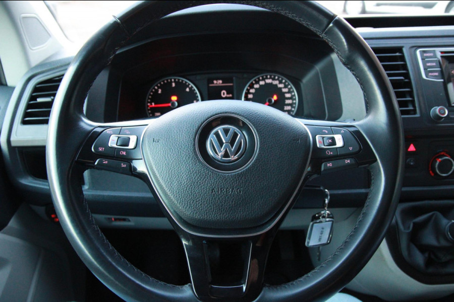 Volkswagen Transporter 2.0 TDI 102PK L1H1 Highline / Multi stuur / PDC 2x / Klep / Cruise