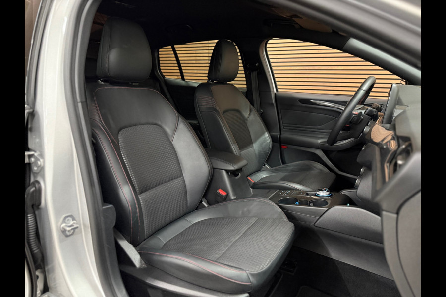 Ford FOCUS Wagon 1.5 EcoBoost ST Line Business | Sportstoelen | 18'inch | Navigatie | HUD | Adaptive Cruise Control | Camera