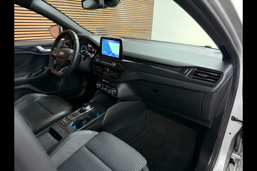 Ford FOCUS Wagon 1.5 EcoBoost ST Line Business | Sportstoelen | 18'inch | Navigatie | HUD | Adaptive Cruise Control | Camera