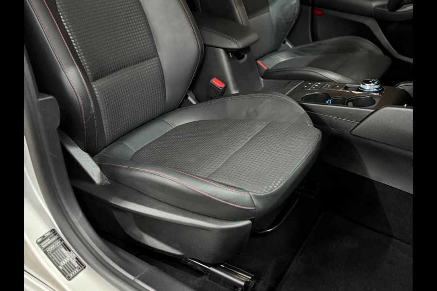 Ford FOCUS Wagon 1.5 EcoBoost ST Line Business | Sportstoelen | 18'inch | Navigatie | HUD | Adaptive Cruise Control | Camera