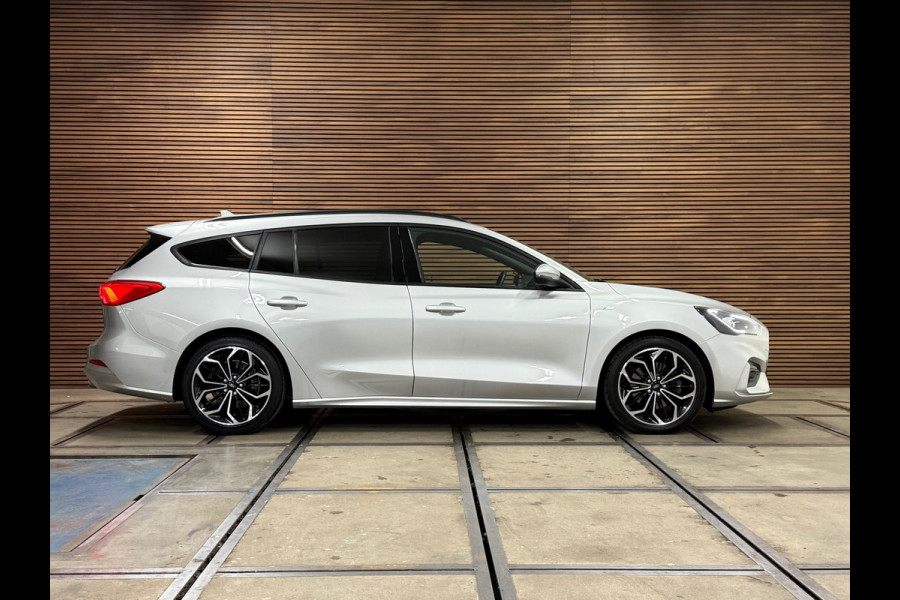 Ford FOCUS Wagon 1.5 EcoBoost ST Line Business | Sportstoelen | 18'inch | Navigatie | HUD | Adaptive Cruise Control | Camera