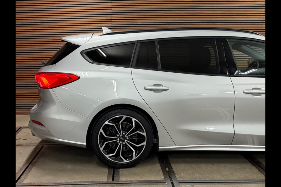 Ford FOCUS Wagon 1.5 EcoBoost ST Line Business | Sportstoelen | 18'inch | Navigatie | HUD | Adaptive Cruise Control | Camera