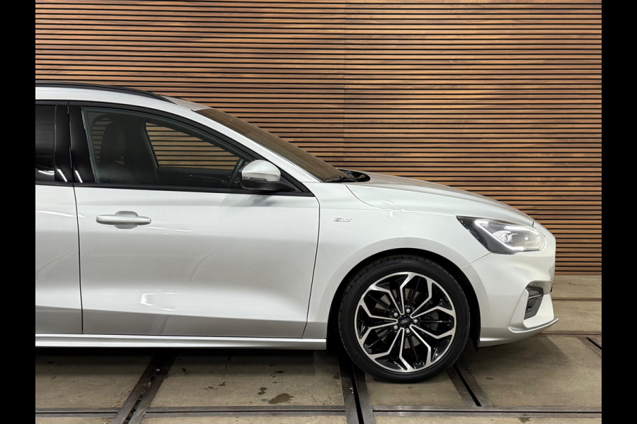 Ford FOCUS Wagon 1.5 EcoBoost ST Line Business | Sportstoelen | 18'inch | Navigatie | HUD | Adaptive Cruise Control | Camera