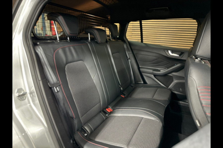 Ford FOCUS Wagon 1.5 EcoBoost ST Line Business | Sportstoelen | 18'inch | Navigatie | HUD | Adaptive Cruise Control | Camera