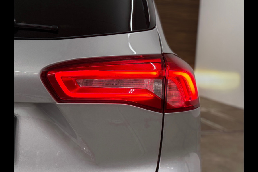 Ford FOCUS Wagon 1.5 EcoBoost ST Line Business | Sportstoelen | 18'inch | Navigatie | HUD | Adaptive Cruise Control | Camera