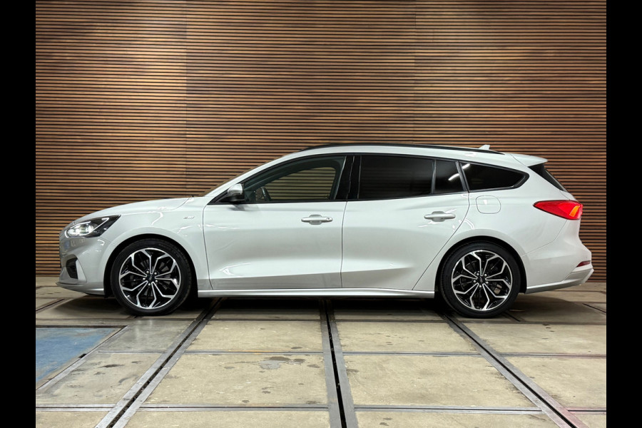 Ford FOCUS Wagon 1.5 EcoBoost ST Line Business | Sportstoelen | 18'inch | Navigatie | HUD | Adaptive Cruise Control | Camera