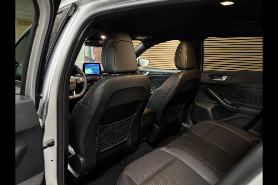 Ford FOCUS Wagon 1.5 EcoBoost ST Line Business | Sportstoelen | 18'inch | Navigatie | HUD | Adaptive Cruise Control | Camera