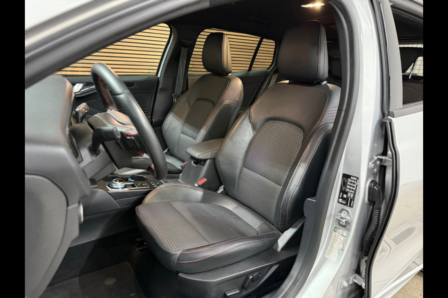 Ford FOCUS Wagon 1.5 EcoBoost ST Line Business | Sportstoelen | 18'inch | Navigatie | HUD | Adaptive Cruise Control | Camera