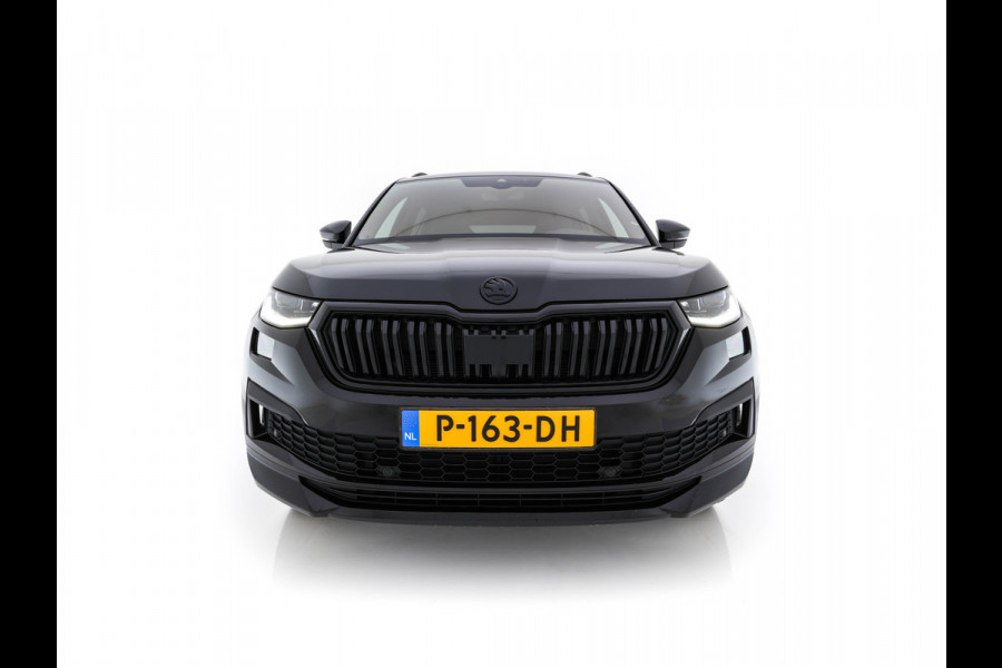 Škoda Kodiaq 1.5 TSI Sportline Business [ 7-Pers. ] (INCL-BTW) Aut. *LEATHER-MICROFIBRE | FULL-LED | ADAPTIVE-CRUISE | MEMORY-PACK | DIGI-COCKPIT | NAVI-FULLMAP | CAMERA | DAB+ | AMBIENT-LIGHT | KEYLESS | CARPLAY | PRIVACY-GLASS| TOWBAR | 20''