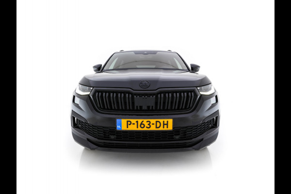 Škoda Kodiaq 1.5 TSI Sportline Business [ 7-Pers. ] (INCL-BTW) Aut. *LEATHER-MICROFIBRE | FULL-LED | ADAPTIVE-CRUISE | MEMORY-PACK | DIGI-COCKPIT | NAVI-FULLMAP | CAMERA | DAB+ | AMBIENT-LIGHT | KEYLESS | CARPLAY | PRIVACY-GLASS| TOWBAR | 20''