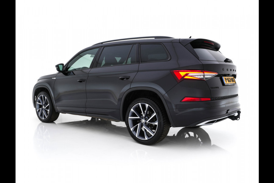 Škoda Kodiaq 1.5 TSI Sportline Business [ 7-Pers. ] (INCL-BTW) Aut. *LEATHER-MICROFIBRE | FULL-LED | ADAPTIVE-CRUISE | MEMORY-PACK | DIGI-COCKPIT | NAVI-FULLMAP | CAMERA | DAB+ | AMBIENT-LIGHT | KEYLESS | CARPLAY | PRIVACY-GLASS| TOWBAR | 20''