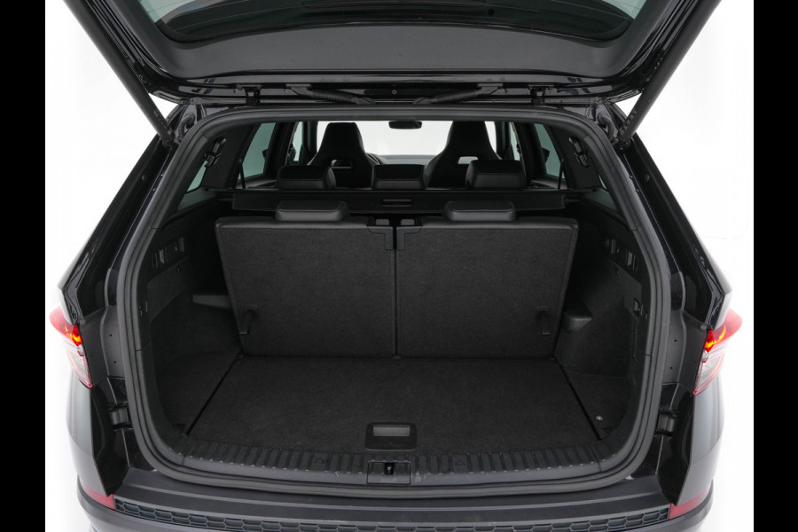 Škoda Kodiaq 1.5 TSI Sportline Business [ 7-Pers. ] (INCL-BTW) Aut. *LEATHER-MICROFIBRE | FULL-LED | ADAPTIVE-CRUISE | MEMORY-PACK | DIGI-COCKPIT | NAVI-FULLMAP | CAMERA | DAB+ | AMBIENT-LIGHT | KEYLESS | CARPLAY | PRIVACY-GLASS| TOWBAR | 20''