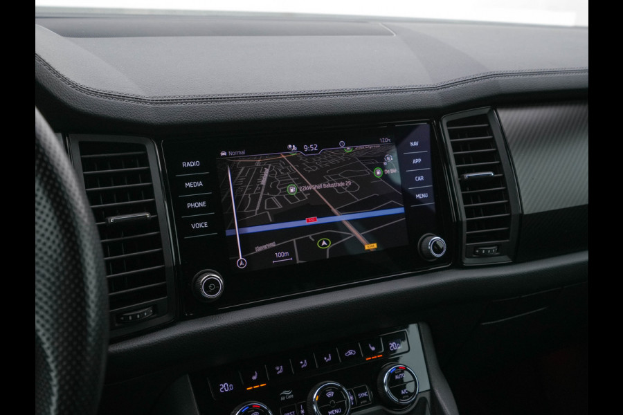 Škoda Kodiaq 1.5 TSI Sportline Business [ 7-Pers. ] (INCL-BTW) Aut. *LEATHER-MICROFIBRE | FULL-LED | ADAPTIVE-CRUISE | MEMORY-PACK | DIGI-COCKPIT | NAVI-FULLMAP | CAMERA | DAB+ | AMBIENT-LIGHT | KEYLESS | CARPLAY | PRIVACY-GLASS| TOWBAR | 20''