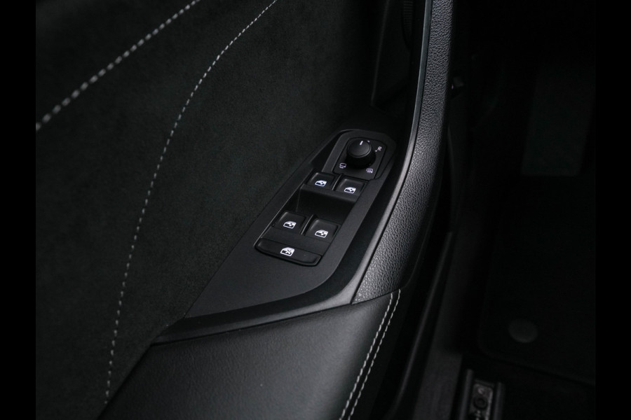 Škoda Kodiaq 1.5 TSI Sportline Business [ 7-Pers. ] (INCL-BTW) Aut. *LEATHER-MICROFIBRE | FULL-LED | ADAPTIVE-CRUISE | MEMORY-PACK | DIGI-COCKPIT | NAVI-FULLMAP | CAMERA | DAB+ | AMBIENT-LIGHT | KEYLESS | CARPLAY | PRIVACY-GLASS| TOWBAR | 20''