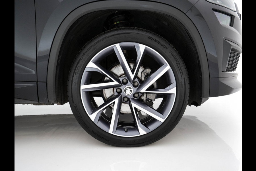 Škoda Kodiaq 1.5 TSI Sportline Business [ 7-Pers. ] (INCL-BTW) Aut. *LEATHER-MICROFIBRE | FULL-LED | ADAPTIVE-CRUISE | MEMORY-PACK | DIGI-COCKPIT | NAVI-FULLMAP | CAMERA | DAB+ | AMBIENT-LIGHT | KEYLESS | CARPLAY | PRIVACY-GLASS| TOWBAR | 20''