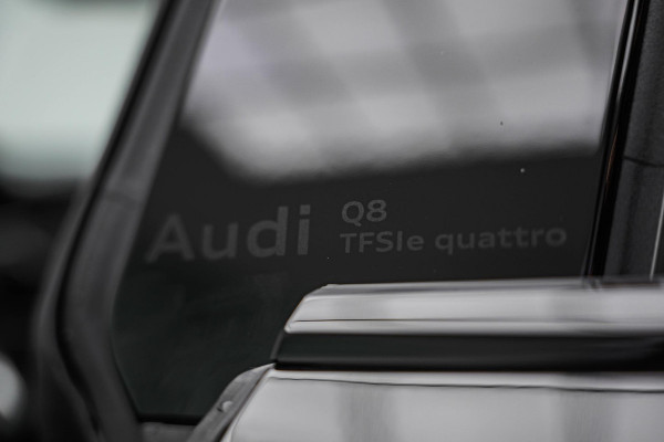 Audi Q8 60 TFSI e quattro Pro Line S Competition |Pano|RS-Zetels|HUD|4-Wielsturing|B&O|