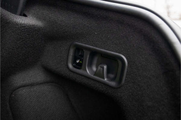 Mercedes-Benz E-Klasse 220d 4 Matic AMG Line Nightpakket - Pano